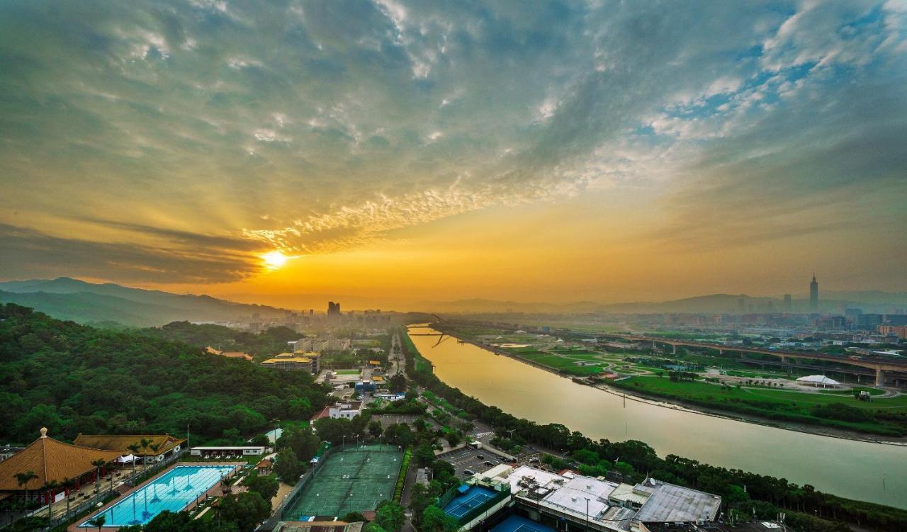 臺北 圆山大饭店酒店 外观 照片 Sunset over the river