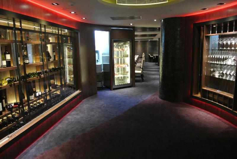 臺北 圆山大饭店酒店 外观 照片 The wine room at the restaurant